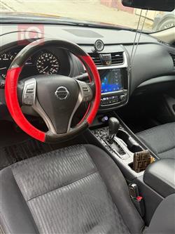 نيسان ألتيما